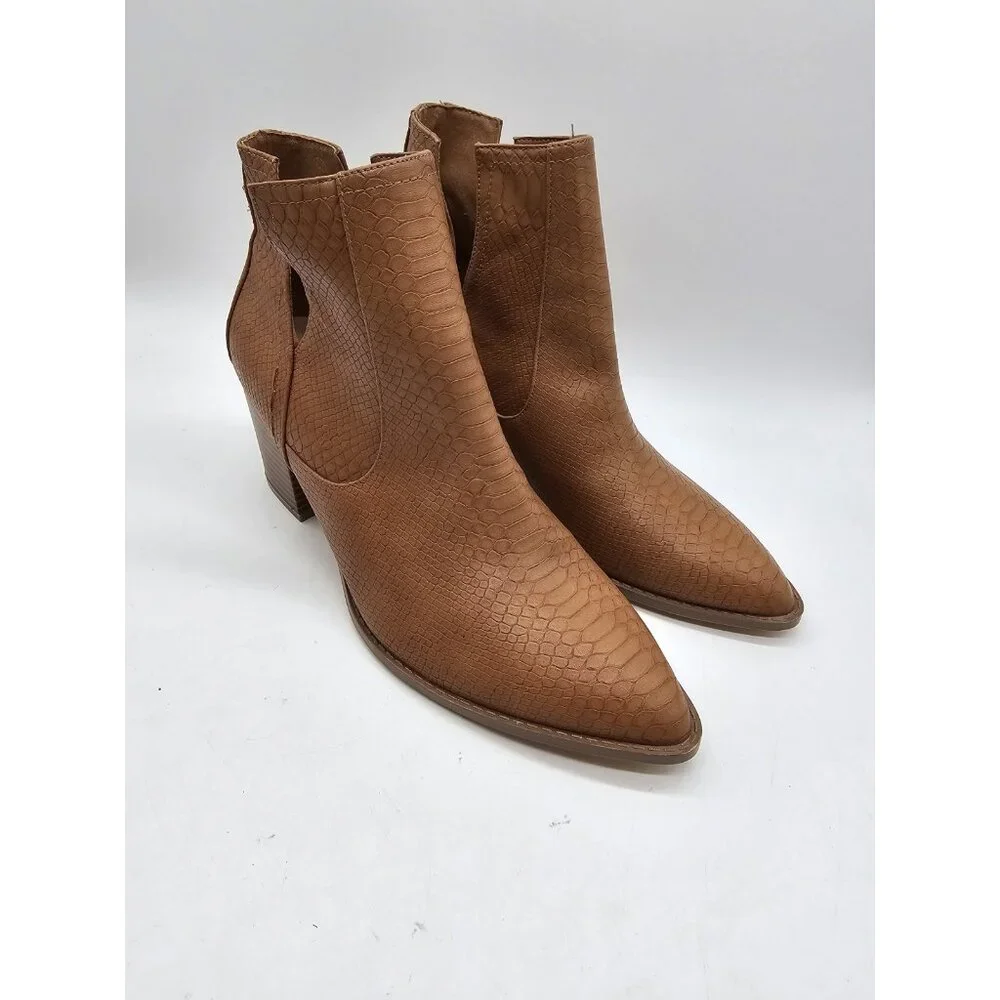 ZBY Pointed Toe Front V Chunky Heel Boots Women's Size 10 Boho Cowgirl Country